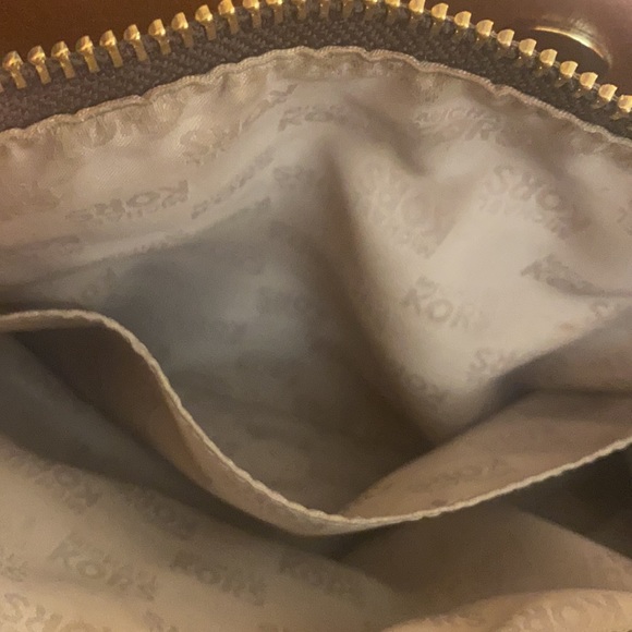 Michael Kors purse - Picture 9 of 16